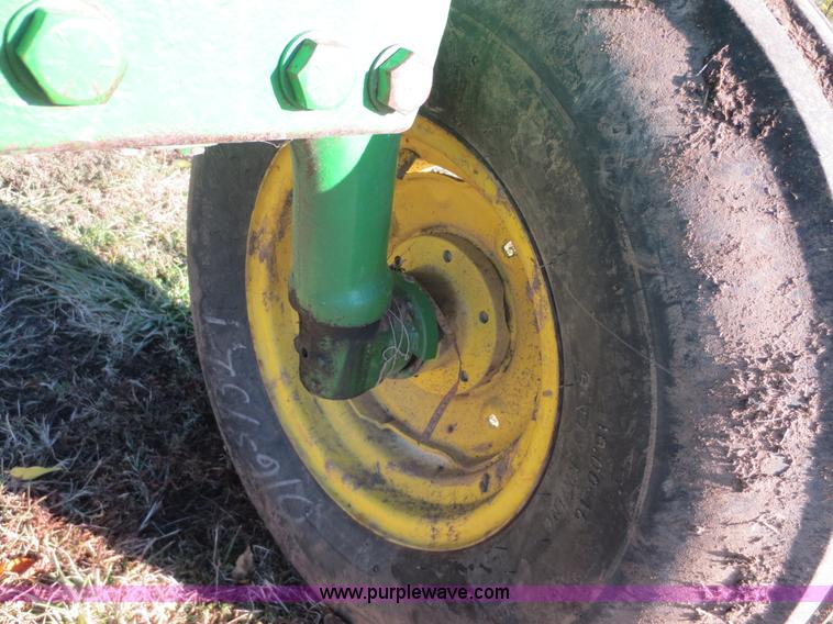 image for item F6741 1975 John Deere 4430 tractor