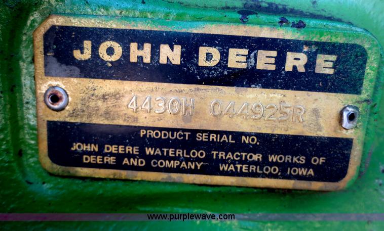 image for item F6741 1975 John Deere 4430 tractor