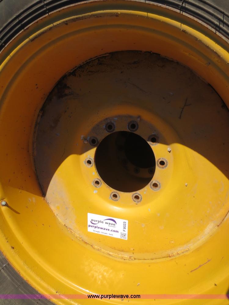 image for item F8023 Assorted tires and wheels