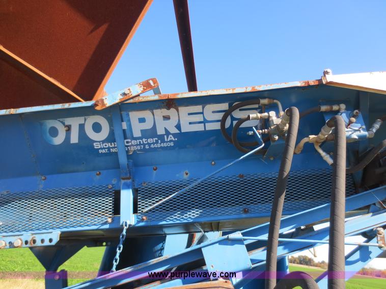 image for item F8034 Roto-Press silage bagger