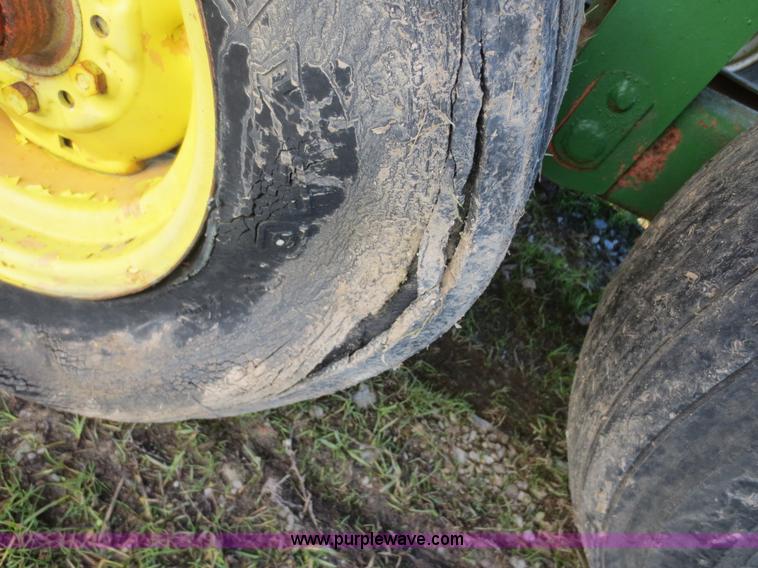 image for item F8044 Badger silage feeder