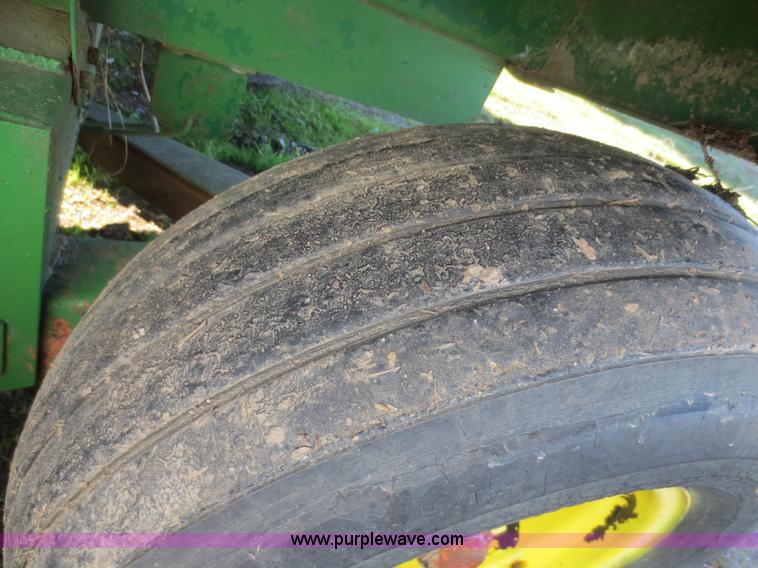 image for item F8044 Badger silage feeder