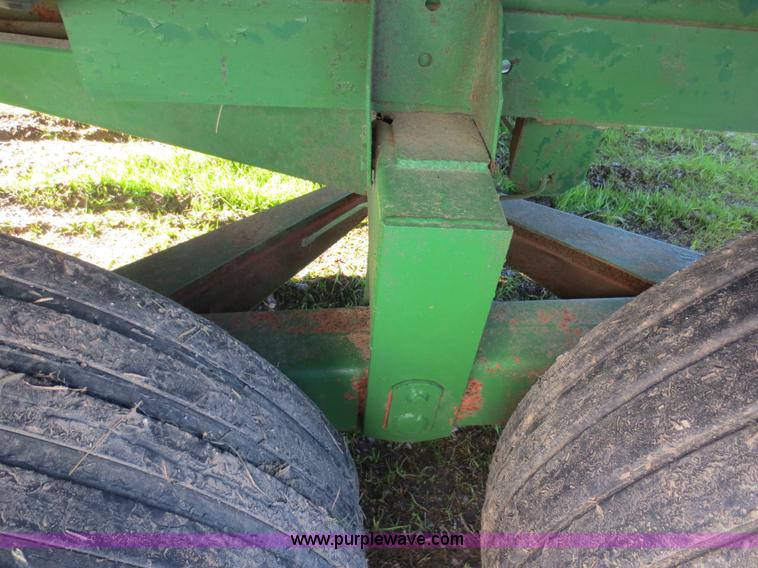 image for item F8044 Badger silage feeder