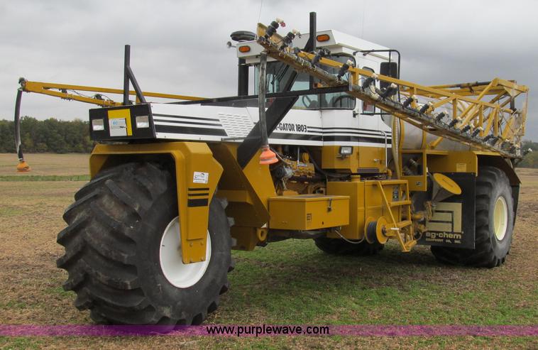 image for item G2161 1996 Ag-Chem TerraGator 1803 self-propelled sprayer floater