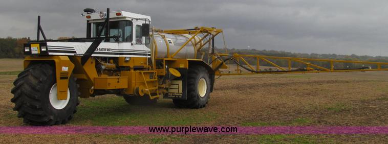 image for item G2161 1996 Ag-Chem TerraGator 1803 self-propelled sprayer floater