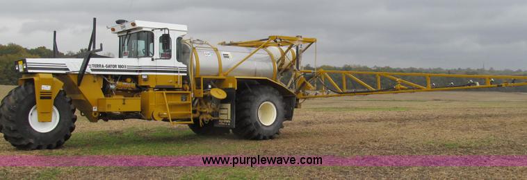 image for item G2161 1996 Ag-Chem TerraGator 1803 self-propelled sprayer floater