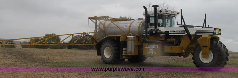 image for item G2161 1996 Ag-Chem TerraGator 1803 self-propelled sprayer floater
