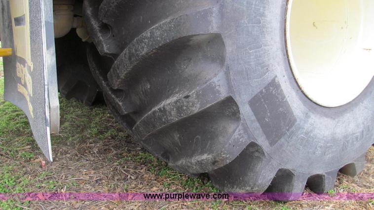 image for item G2161 1996 Ag-Chem TerraGator 1803 self-propelled sprayer floater