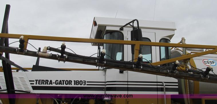 image for item G2161 1996 Ag-Chem TerraGator 1803 self-propelled sprayer floater