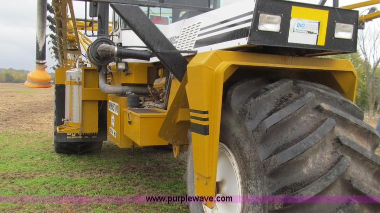 image for item G2161 1996 Ag-Chem TerraGator 1803 self-propelled sprayer floater