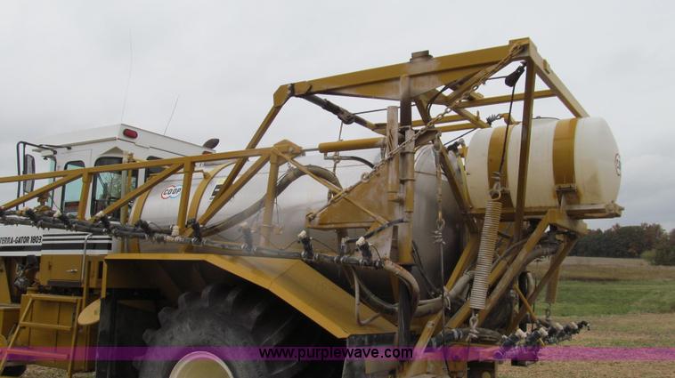 image for item G2161 1996 Ag-Chem TerraGator 1803 self-propelled sprayer floater