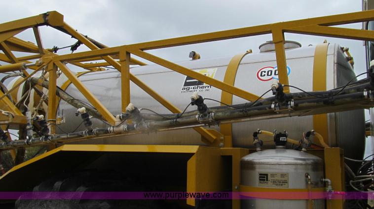 image for item G2161 1996 Ag-Chem TerraGator 1803 self-propelled sprayer floater