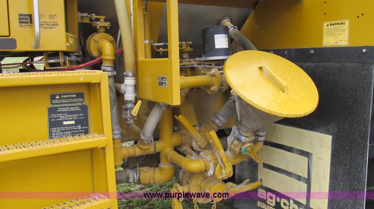 image for item G2161 1996 Ag-Chem TerraGator 1803 self-propelled sprayer floater