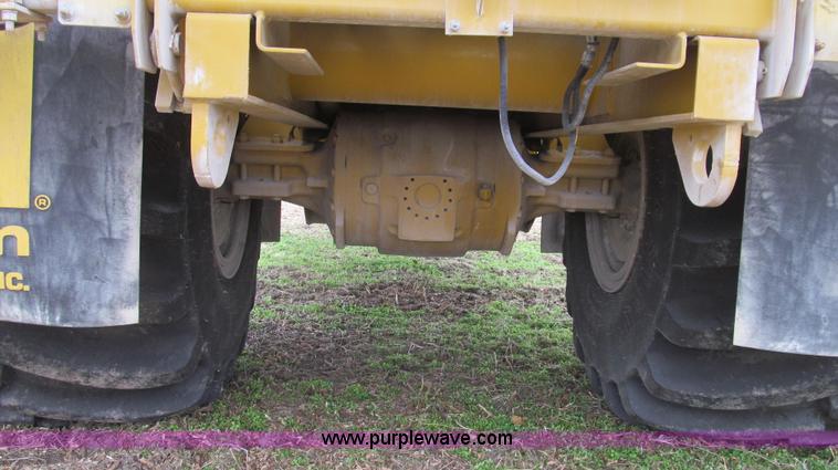 image for item G2161 1996 Ag-Chem TerraGator 1803 self-propelled sprayer floater