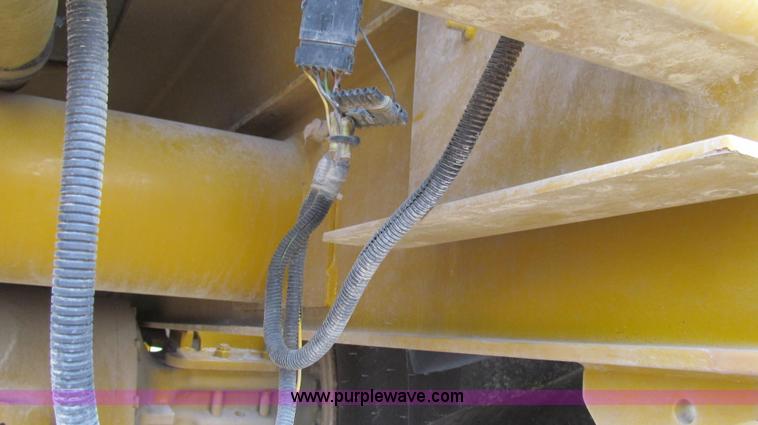 image for item G2161 1996 Ag-Chem TerraGator 1803 self-propelled sprayer floater