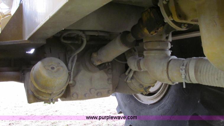 image for item G2161 1996 Ag-Chem TerraGator 1803 self-propelled sprayer floater