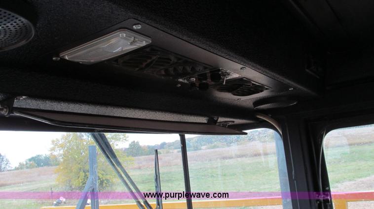 image for item G2161 1996 Ag-Chem TerraGator 1803 self-propelled sprayer floater