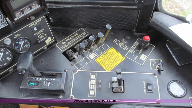 image for item G2161 1996 Ag-Chem TerraGator 1803 self-propelled sprayer floater