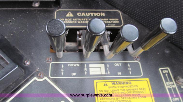 image for item G2161 1996 Ag-Chem TerraGator 1803 self-propelled sprayer floater