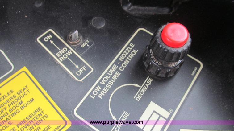 image for item G2161 1996 Ag-Chem TerraGator 1803 self-propelled sprayer floater