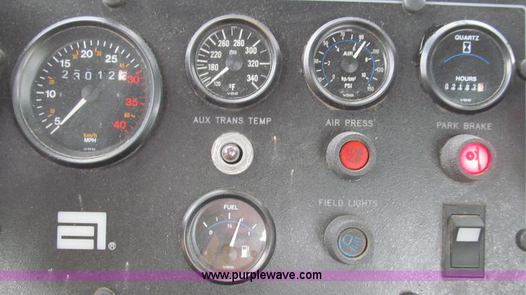 image for item G2161 1996 Ag-Chem TerraGator 1803 self-propelled sprayer floater