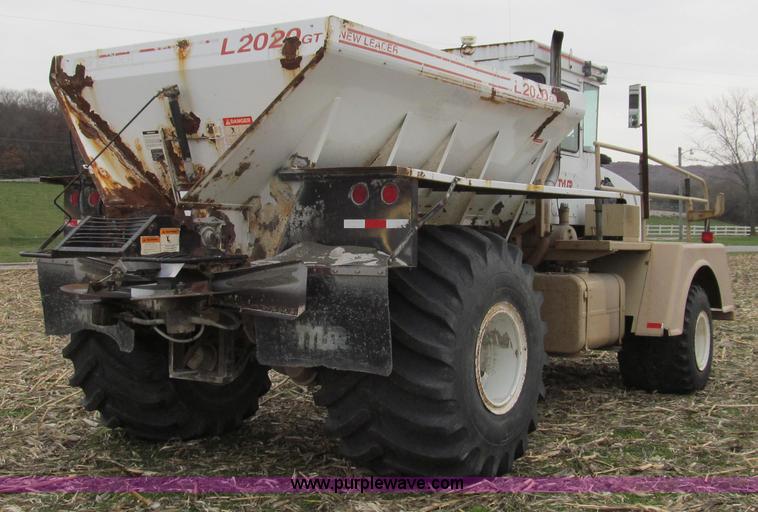 image for item G2176 1993 Tyler 4275 dry fertilizer spreader truck