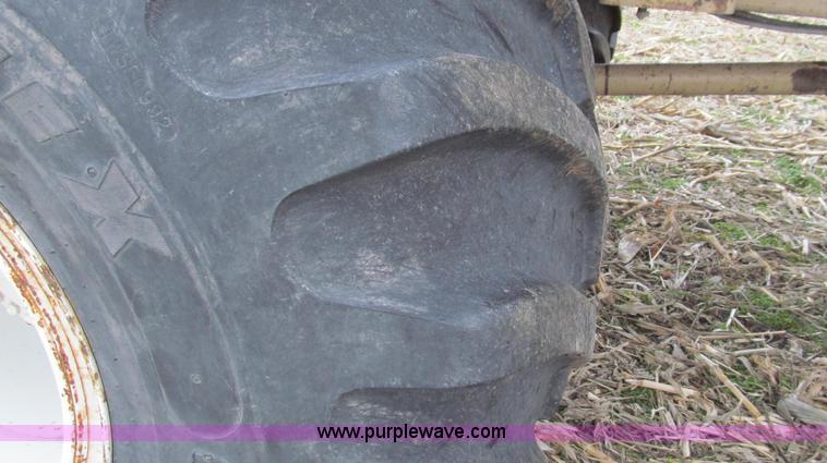 image for item G2176 1993 Tyler 4275 dry fertilizer spreader truck