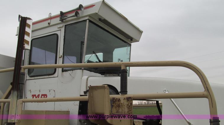 image for item G2176 1993 Tyler 4275 dry fertilizer spreader truck