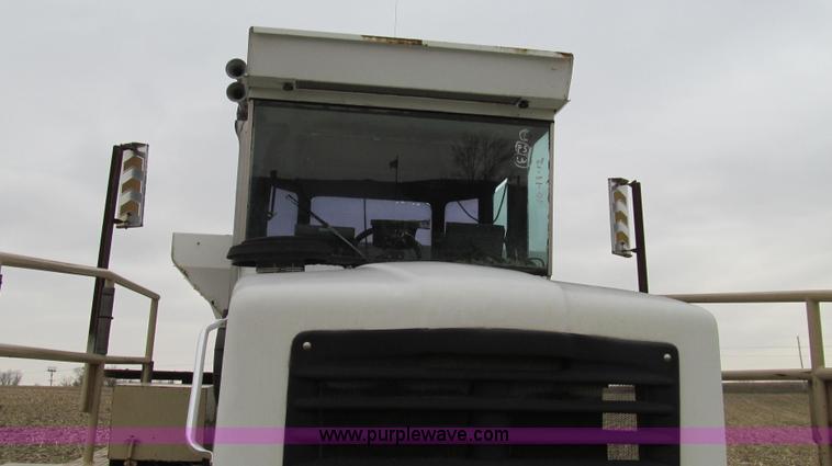 image for item G2176 1993 Tyler 4275 dry fertilizer spreader truck