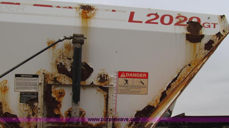 image for item G2176 1993 Tyler 4275 dry fertilizer spreader truck