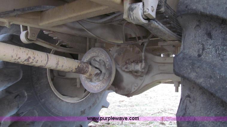 image for item G2176 1993 Tyler 4275 dry fertilizer spreader truck