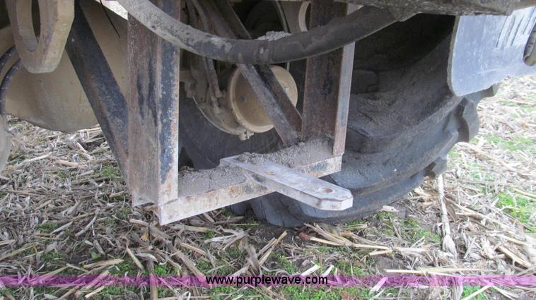 image for item G2176 1993 Tyler 4275 dry fertilizer spreader truck