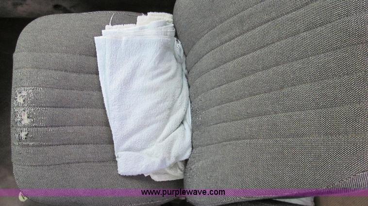 image for item G2176 1993 Tyler 4275 dry fertilizer spreader truck