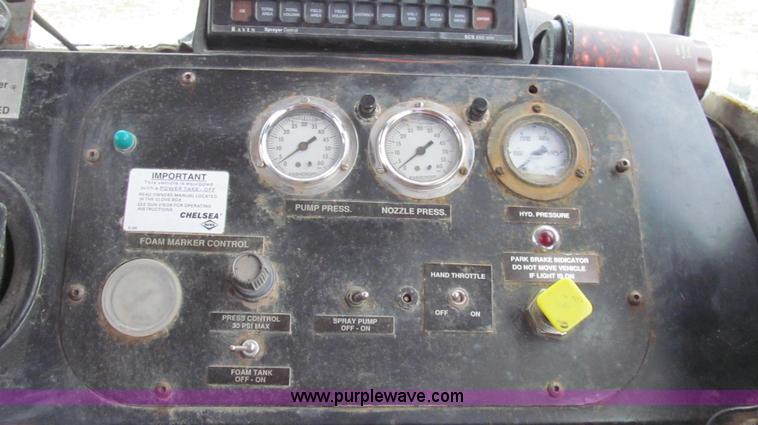 image for item G2176 1993 Tyler 4275 dry fertilizer spreader truck