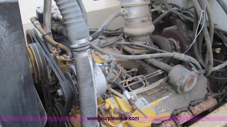 image for item G2176 1993 Tyler 4275 dry fertilizer spreader truck