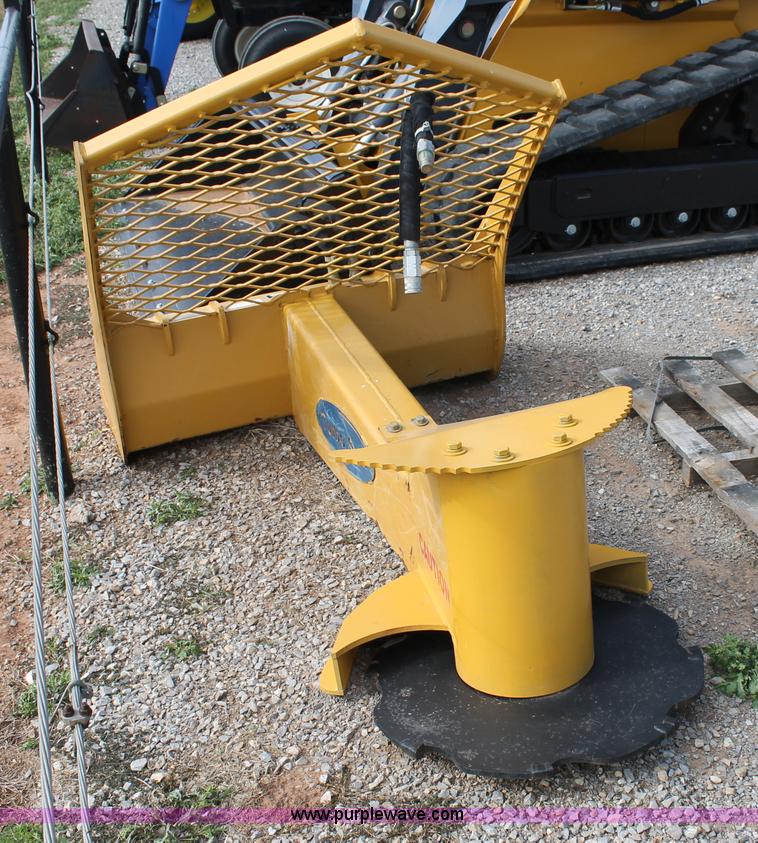 image for item G5855 2008 Dougherty DFM28 turbo saw skid steer attachment