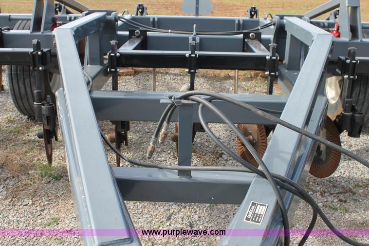 image for item G5856 2011 Laney 2013ST ripper plow
