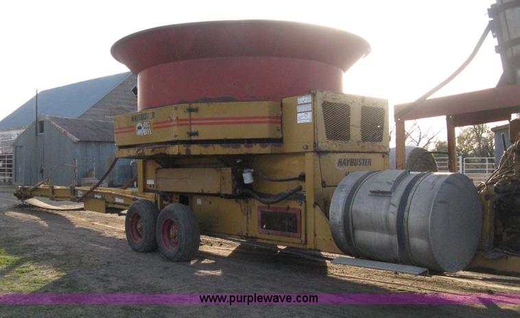 image for item H4356 HayBuster H1100 Big Bite self-contained hay grinder