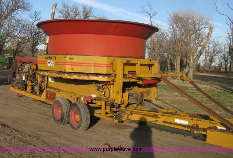 image for item H4356 HayBuster H1100 Big Bite self-contained hay grinder