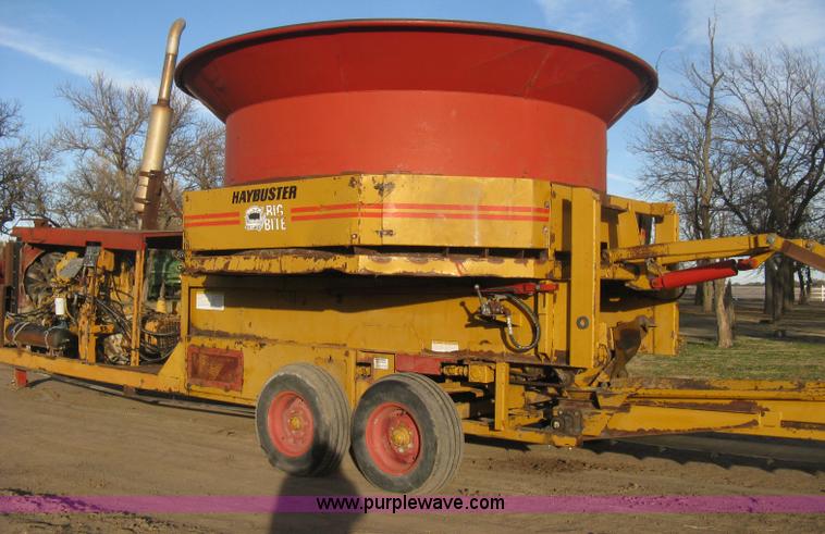 image for item H4356 HayBuster H1100 Big Bite self-contained hay grinder