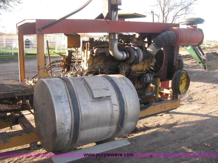 image for item H4356 HayBuster H1100 Big Bite self-contained hay grinder