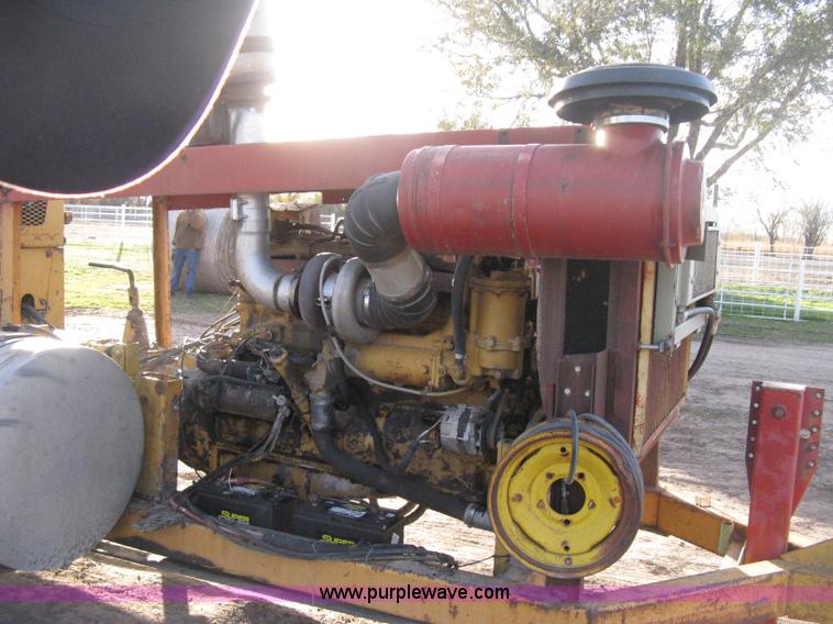 image for item H4356 HayBuster H1100 Big Bite self-contained hay grinder