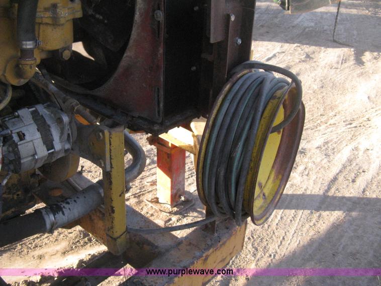 image for item H4356 HayBuster H1100 Big Bite self-contained hay grinder