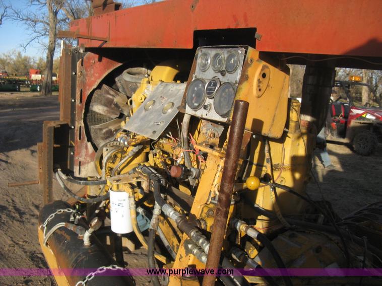 image for item H4356 HayBuster H1100 Big Bite self-contained hay grinder