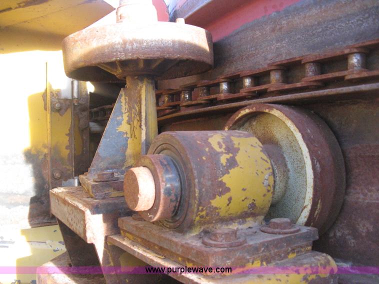 image for item H4356 HayBuster H1100 Big Bite self-contained hay grinder