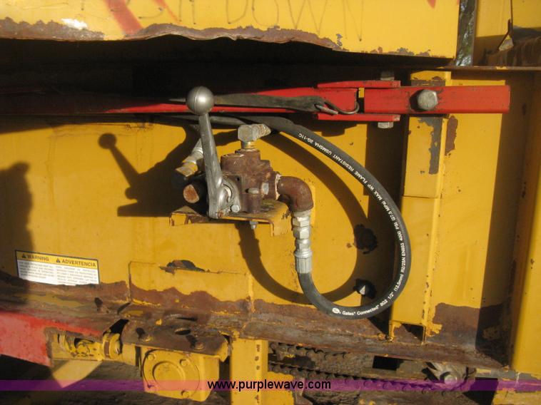 image for item H4356 HayBuster H1100 Big Bite self-contained hay grinder