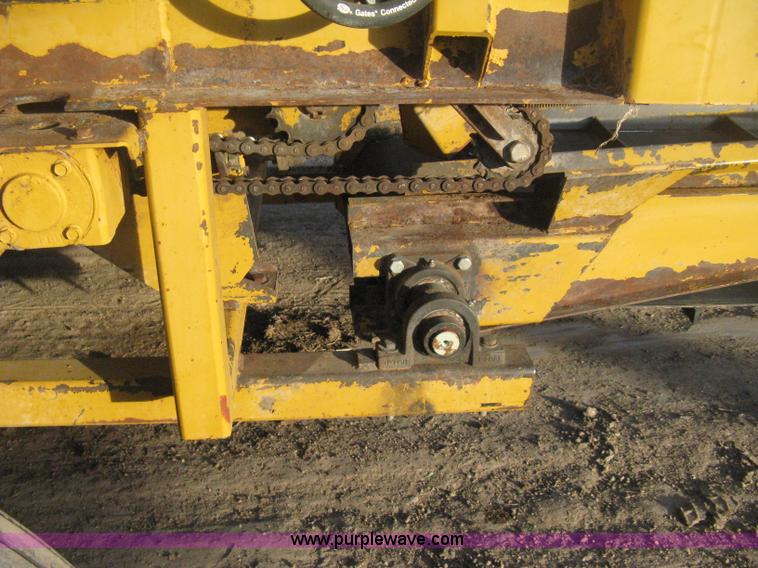 image for item H4356 HayBuster H1100 Big Bite self-contained hay grinder