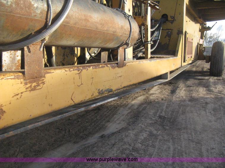 image for item H4356 HayBuster H1100 Big Bite self-contained hay grinder