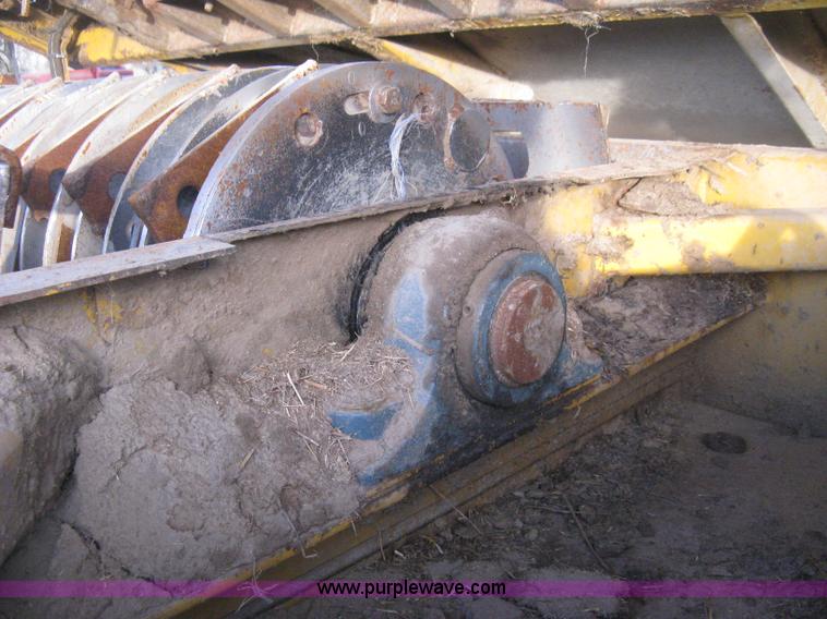 image for item H4356 HayBuster H1100 Big Bite self-contained hay grinder