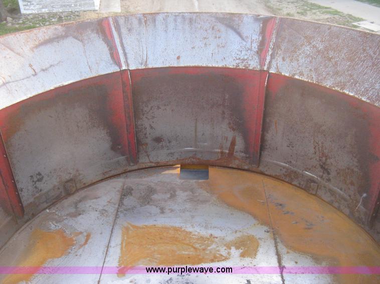 image for item H4356 HayBuster H1100 Big Bite self-contained hay grinder